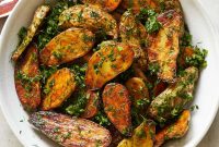 Garlic and Herb Roasted Potatoes | Whole30-Friendly Recipe