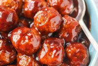Sweet Tangy Cranberry Meatballs Recipe for Holidays and Parties
