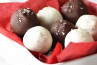 Eggnog Truffle Bites: Creamy Holiday Cake Ball Recipe
