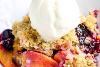 Summer Peach and Blueberry Crisp Recipe – Juicy Fruit Dessert