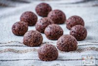 No-Bake Chocolate Coconut Energy Bites for Homemade Snacks