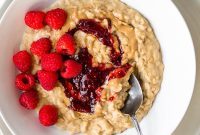 Peanut Butter & Jelly Oatmeal Recipe — Creamy PB&J Breakfast Bowl
