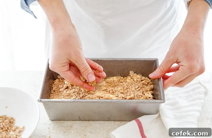 Cinnamon coffee cake recipe @dessertfortwo