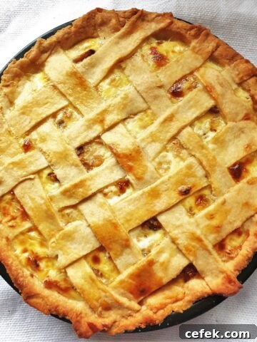 A baked chicken and mushroom quiche.