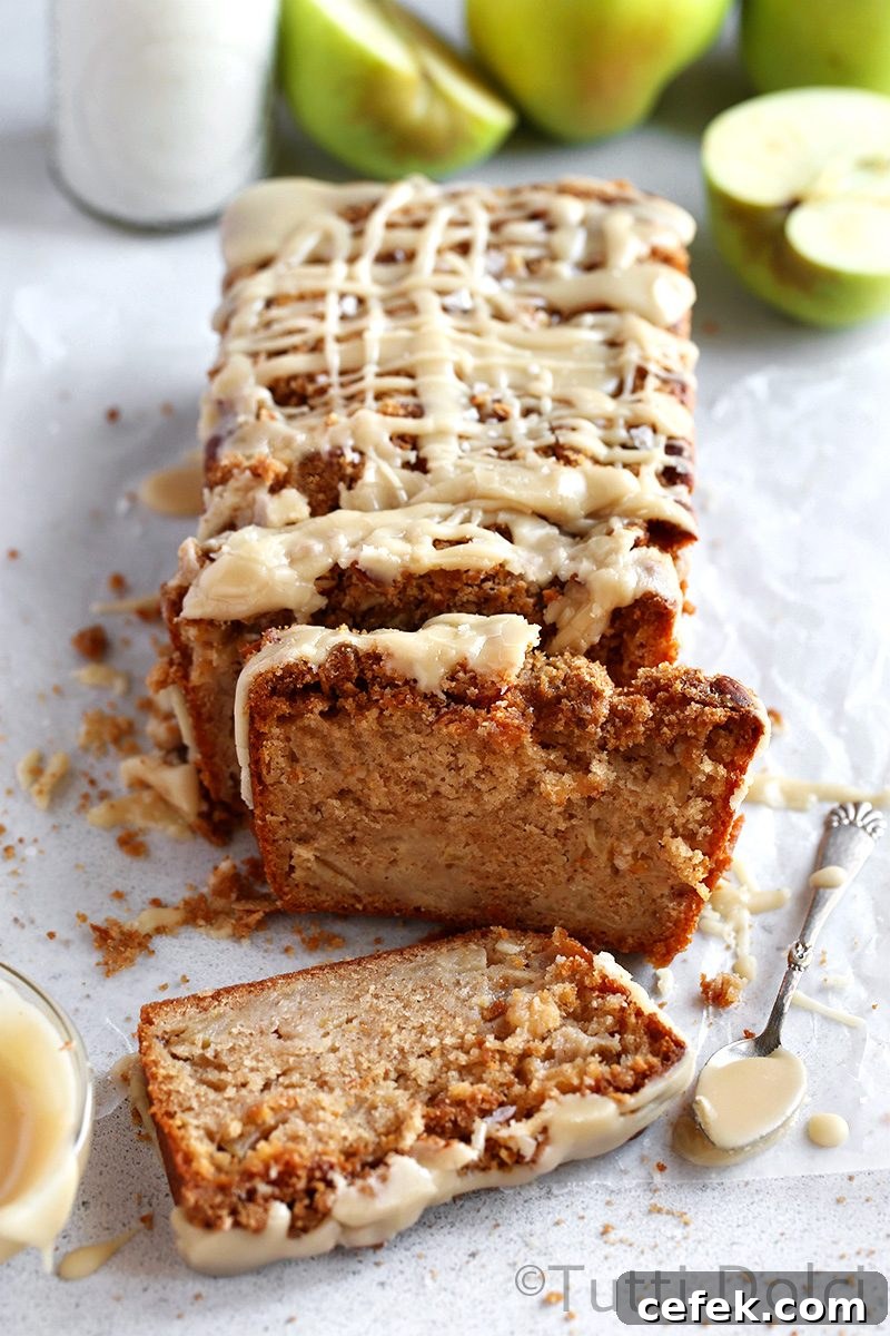 Apple Crumble Loaf Cake