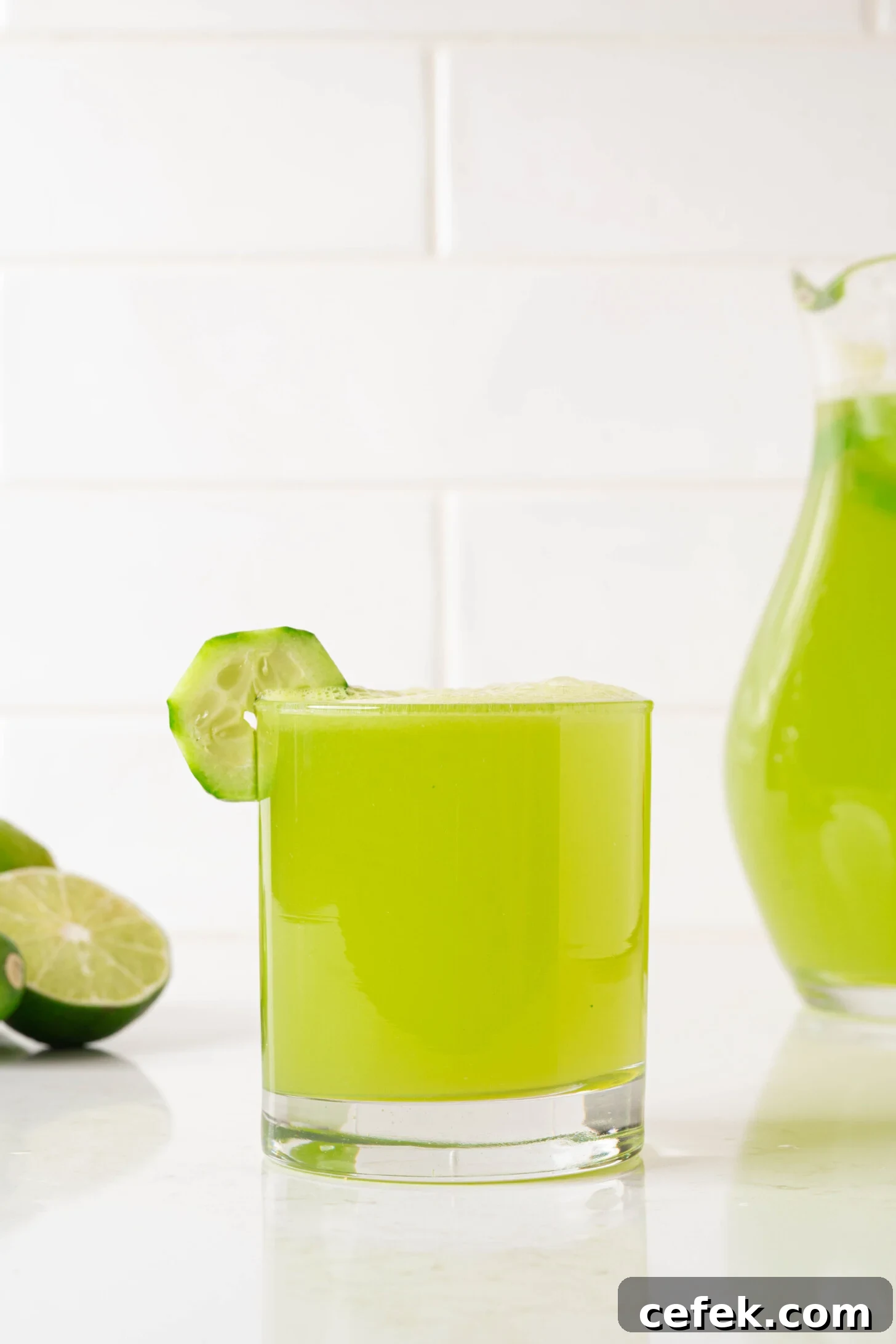 A glass of agua de pepino.