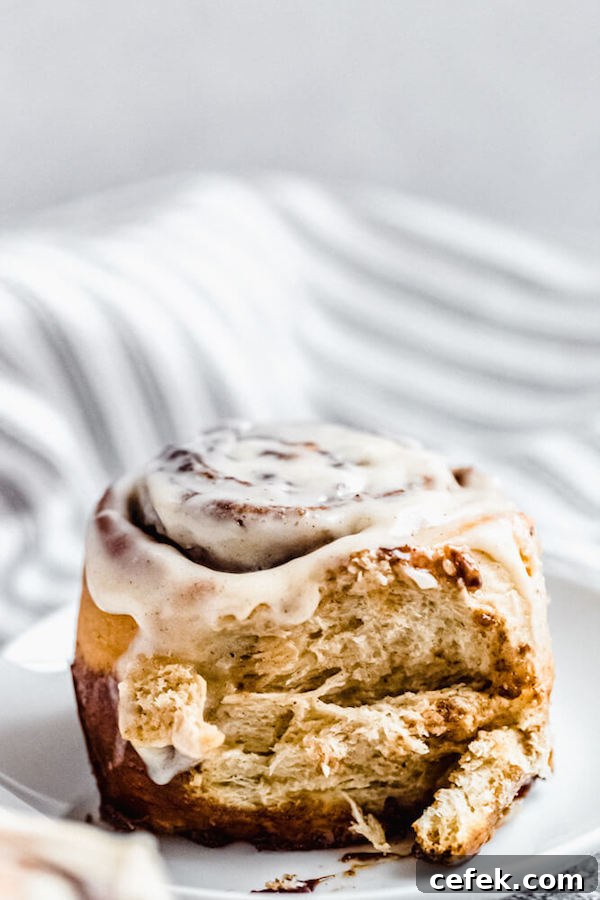 chai cinnamon roll on an appetizer plate
