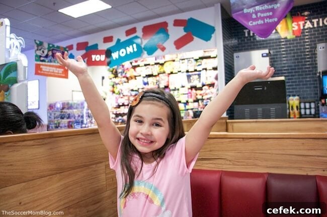 8 Free Items You Can Claim at Chuck E. Cheese: Pizza, Tickets and More 6 how to get Chuck E Cheese free tokens