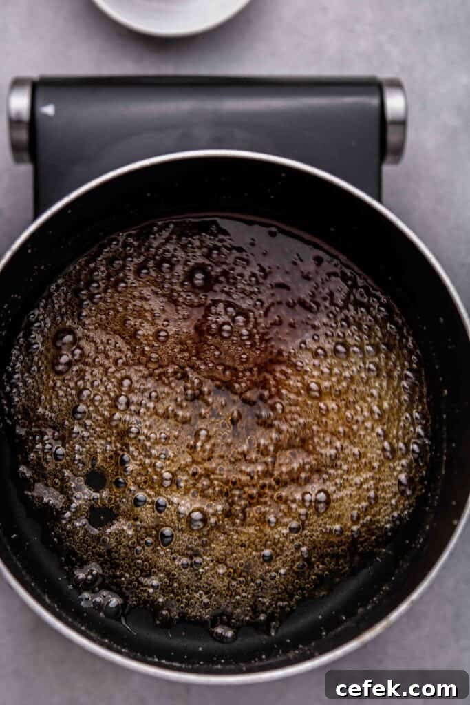Caramel turning golden brown