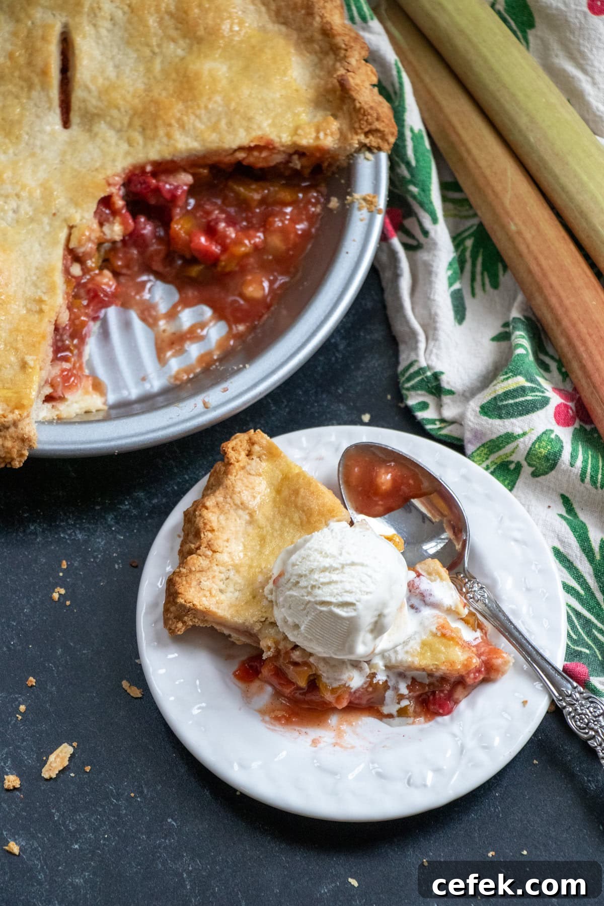 Classic Strawberry Rhubarb Pie Recipe 4 Strawberry Rhubarb Pie